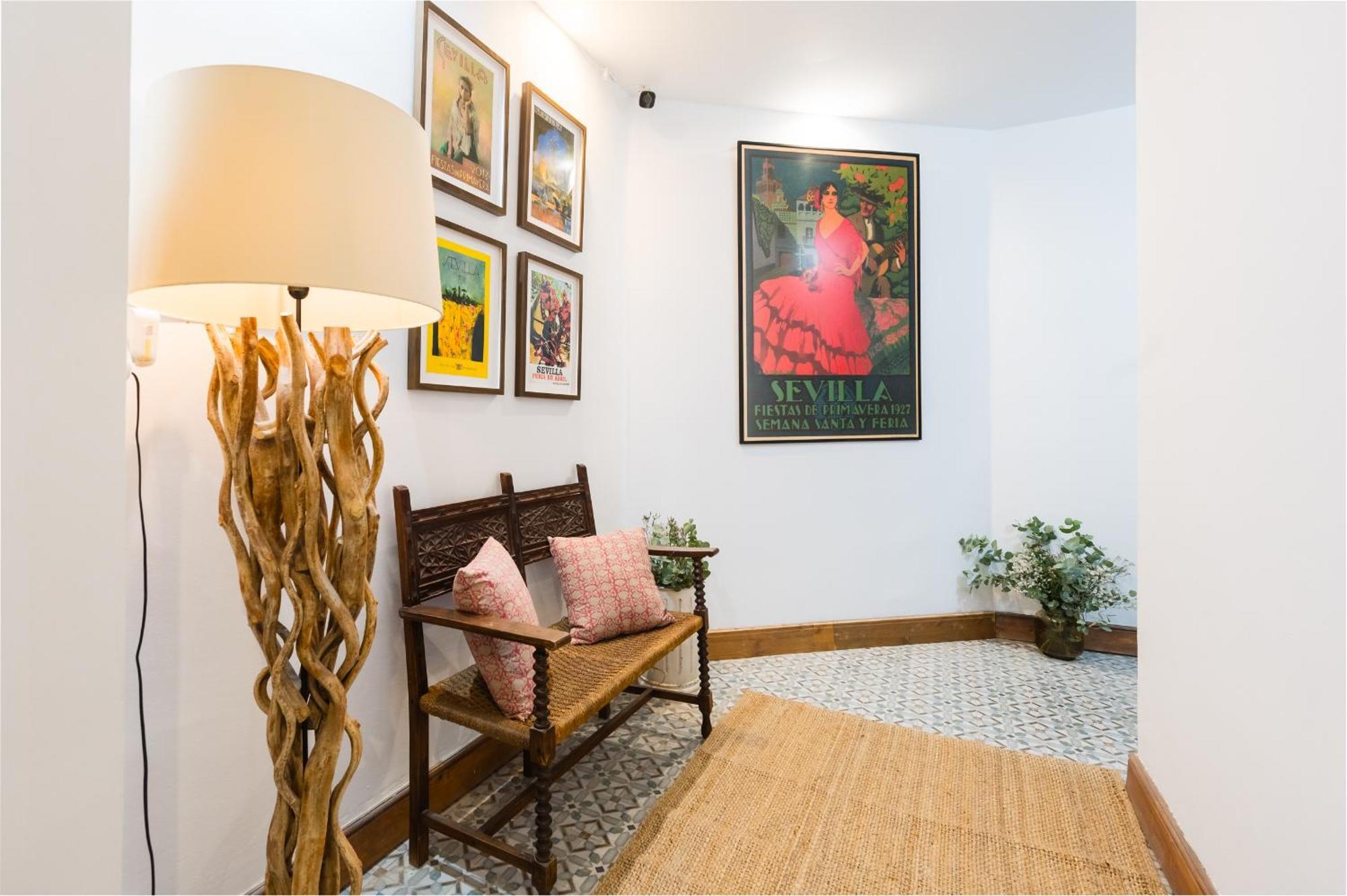 Magdalena Premium Suites Sevilla Bagian luar foto