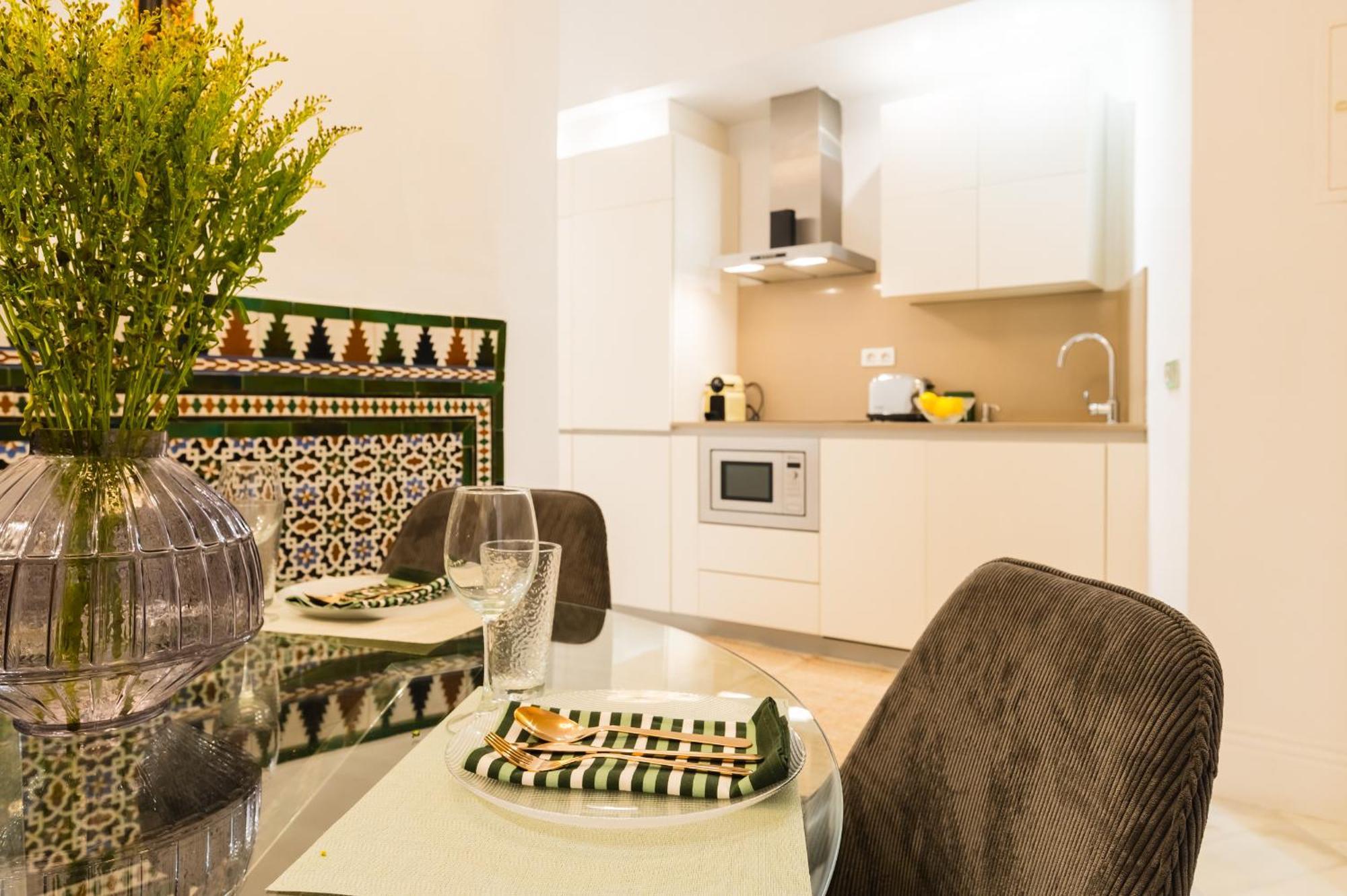 Magdalena Premium Suites Sevilla Bagian luar foto
