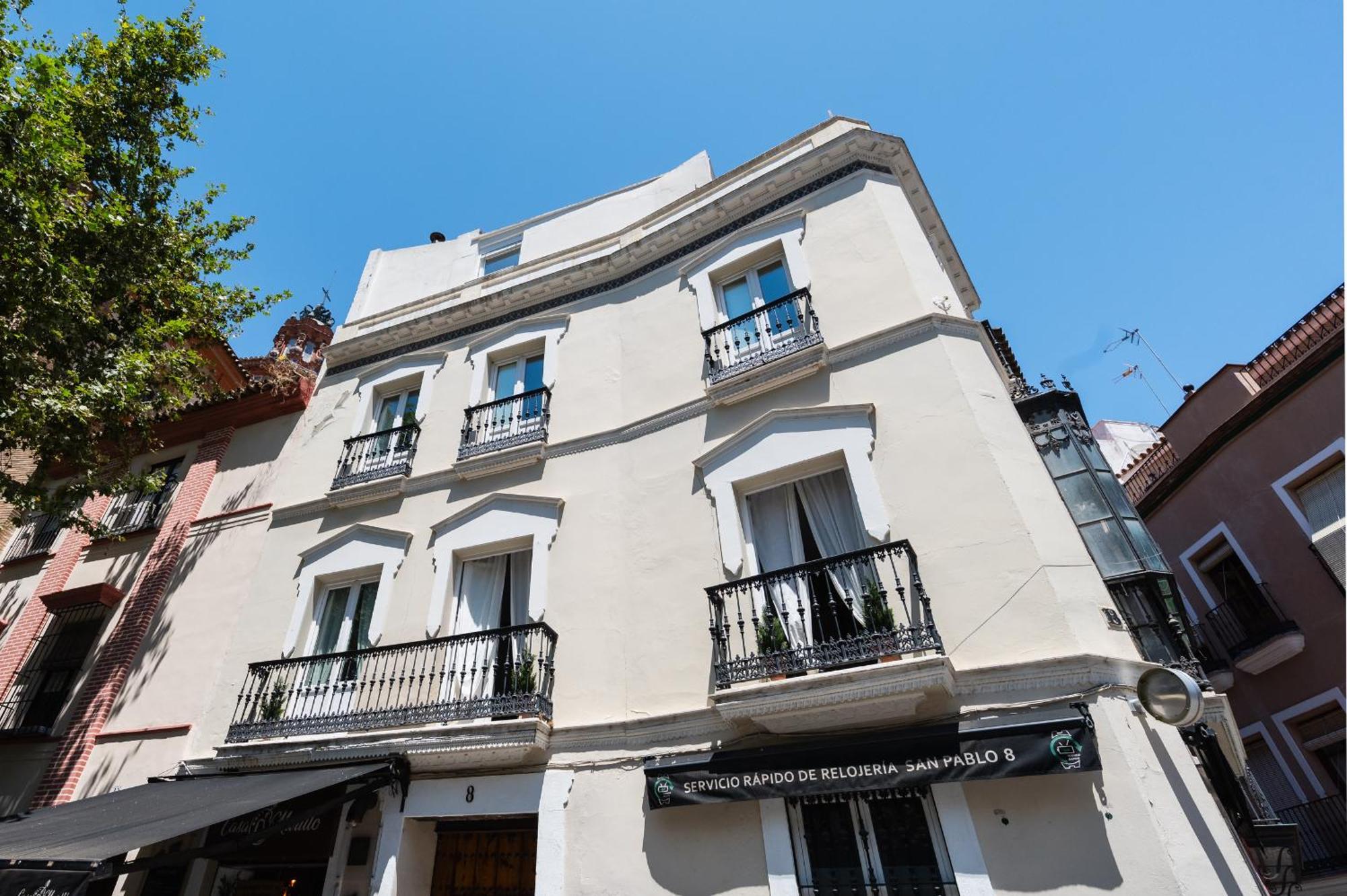Magdalena Premium Suites Sevilla Bagian luar foto