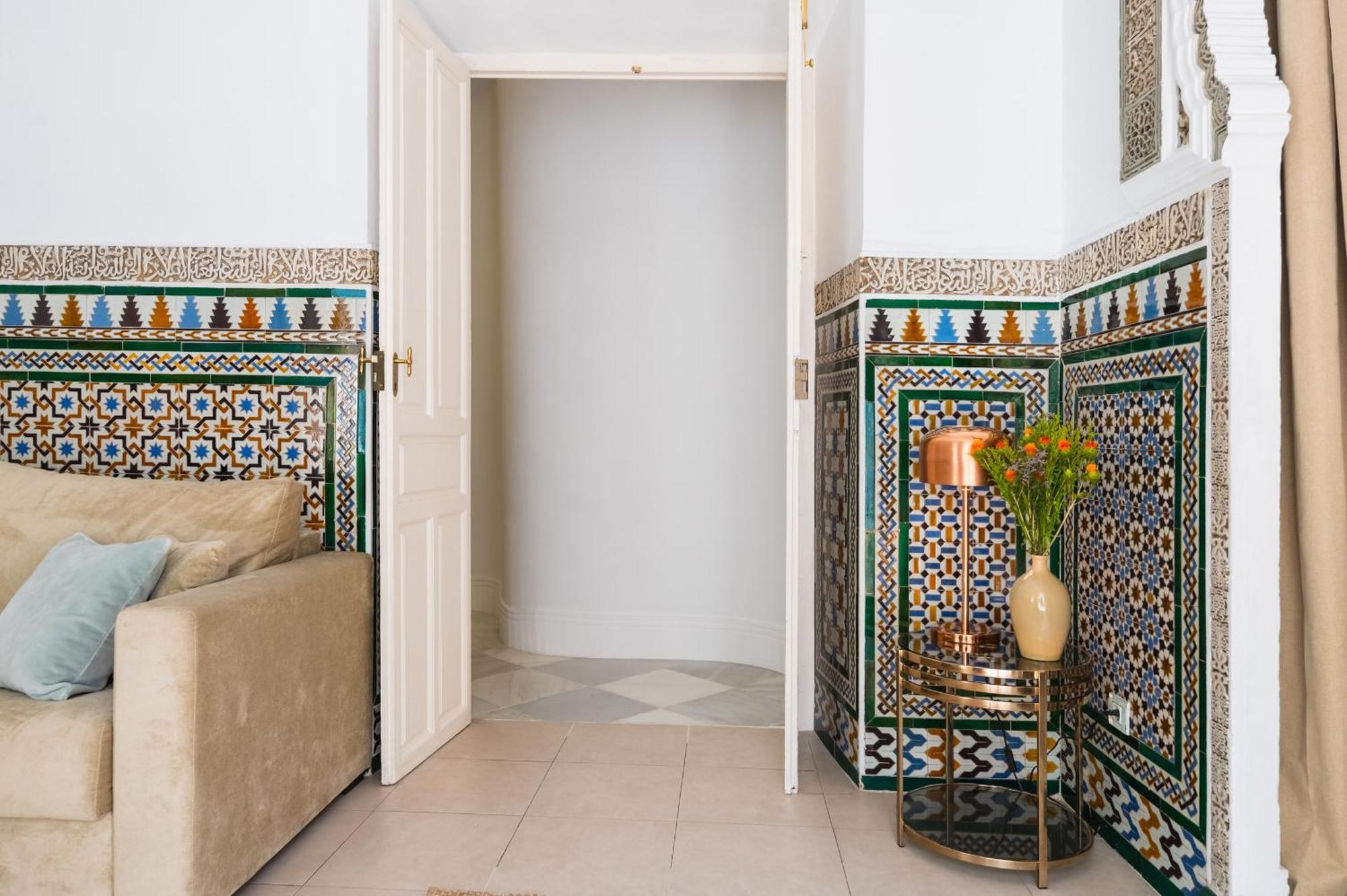 Magdalena Premium Suites Sevilla Bagian luar foto