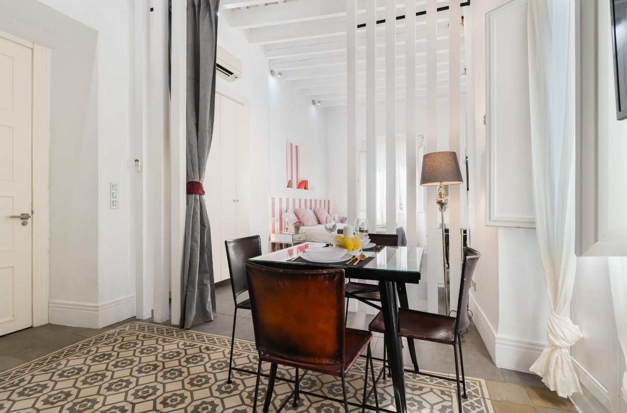 Magdalena Premium Suites Sevilla Bagian luar foto