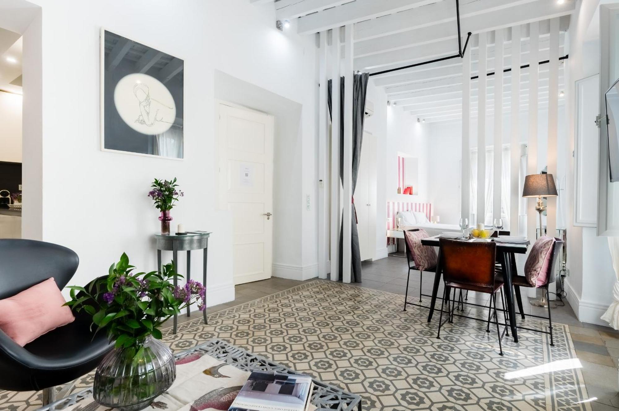 Magdalena Premium Suites Sevilla Bagian luar foto