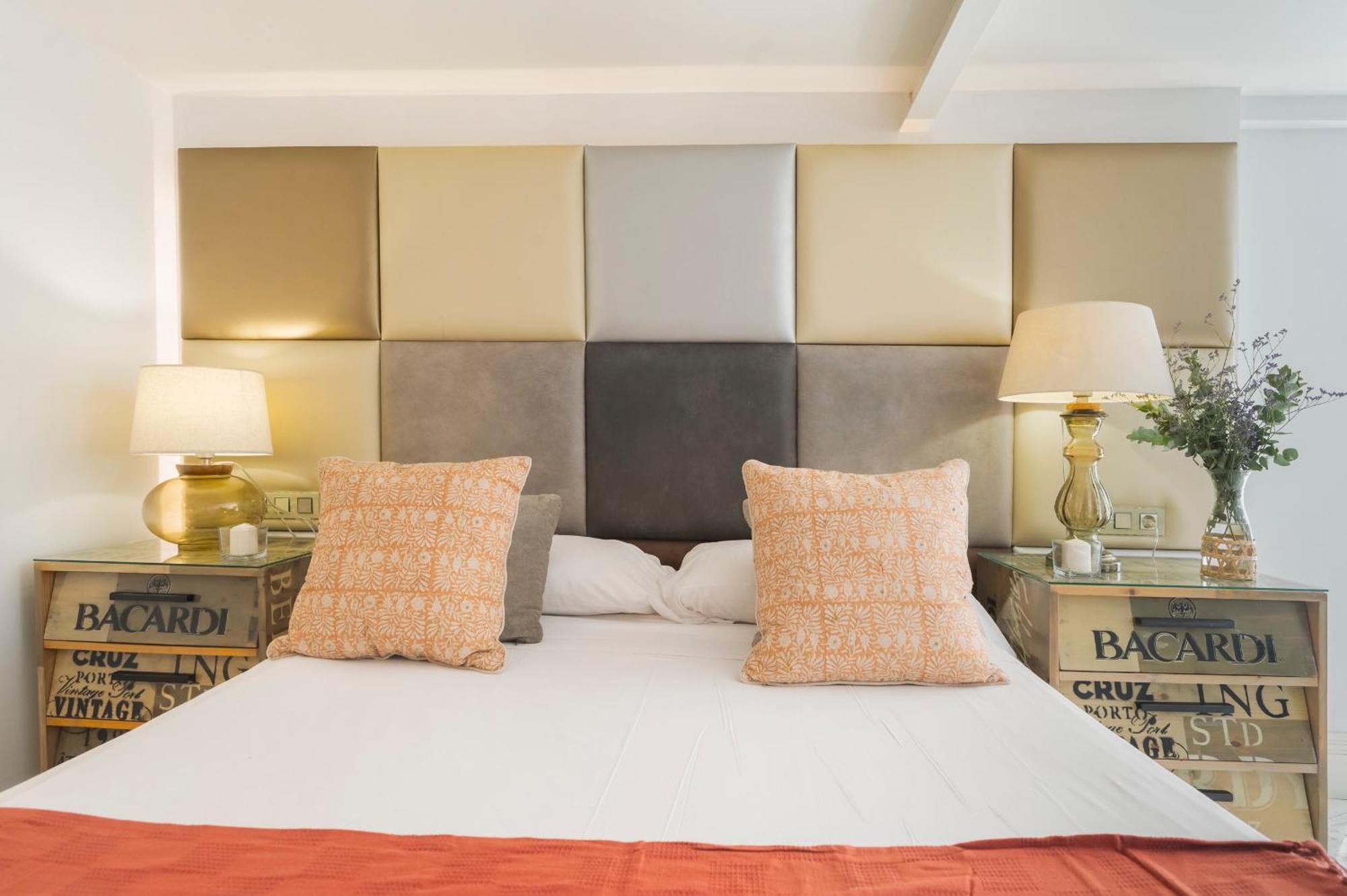 Magdalena Premium Suites Sevilla Bagian luar foto