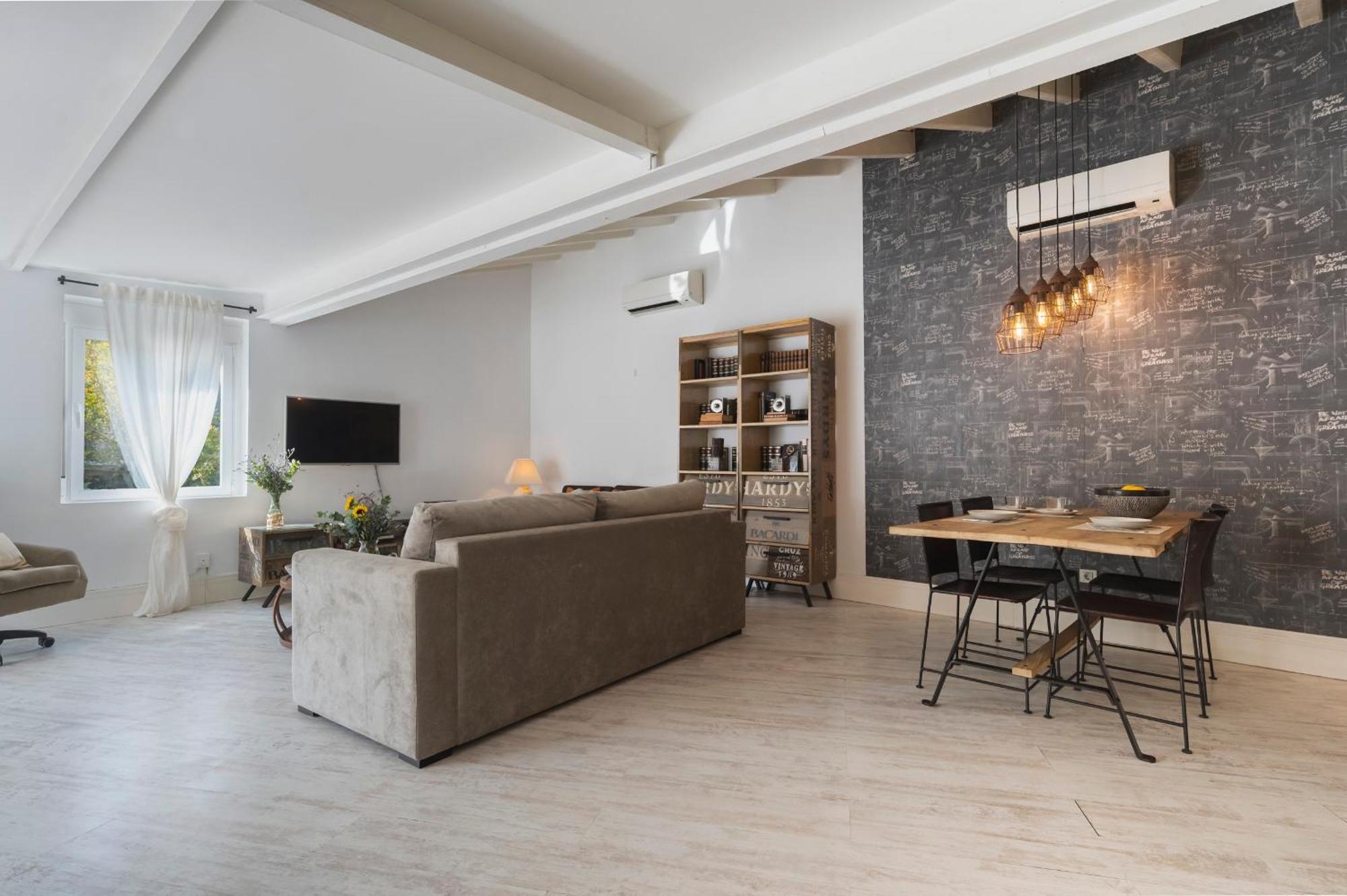 Magdalena Premium Suites Sevilla Bagian luar foto