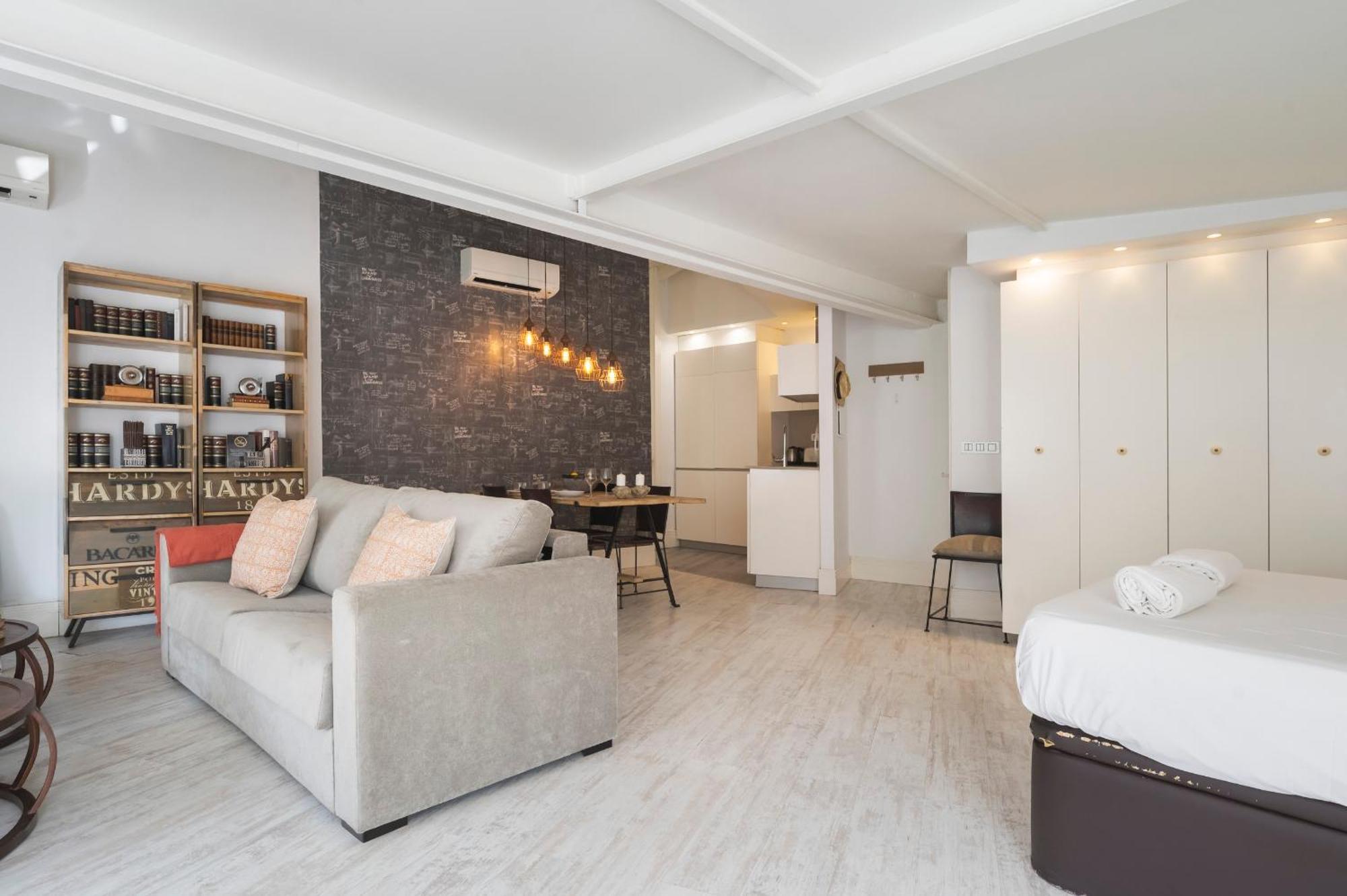 Magdalena Premium Suites Sevilla Bagian luar foto