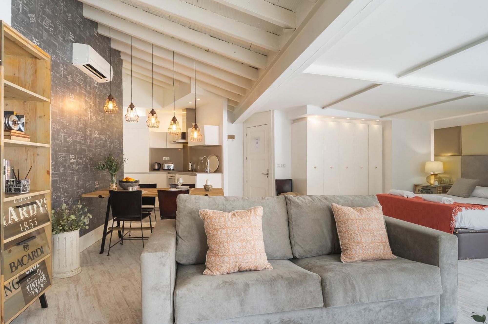 Magdalena Premium Suites Sevilla Bagian luar foto