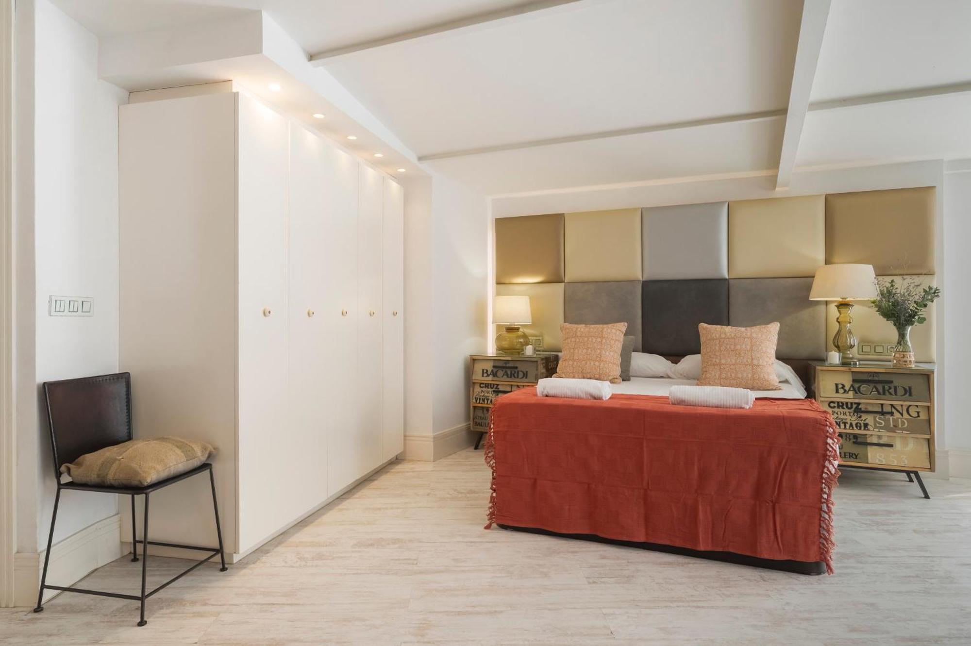 Magdalena Premium Suites Sevilla Bagian luar foto